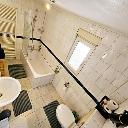 App-o2-2-4-personen-23km-bis-frankfurt-nord * Ober-Mörlen