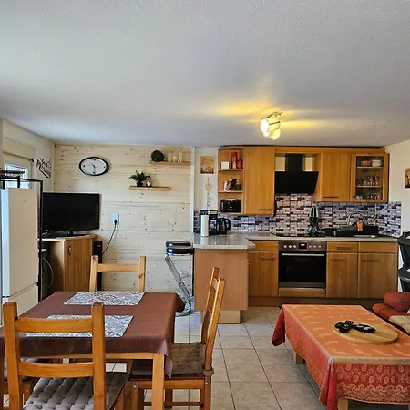 App-o2-2-4-personen-23km-bis-frankfurt-nord Apartment